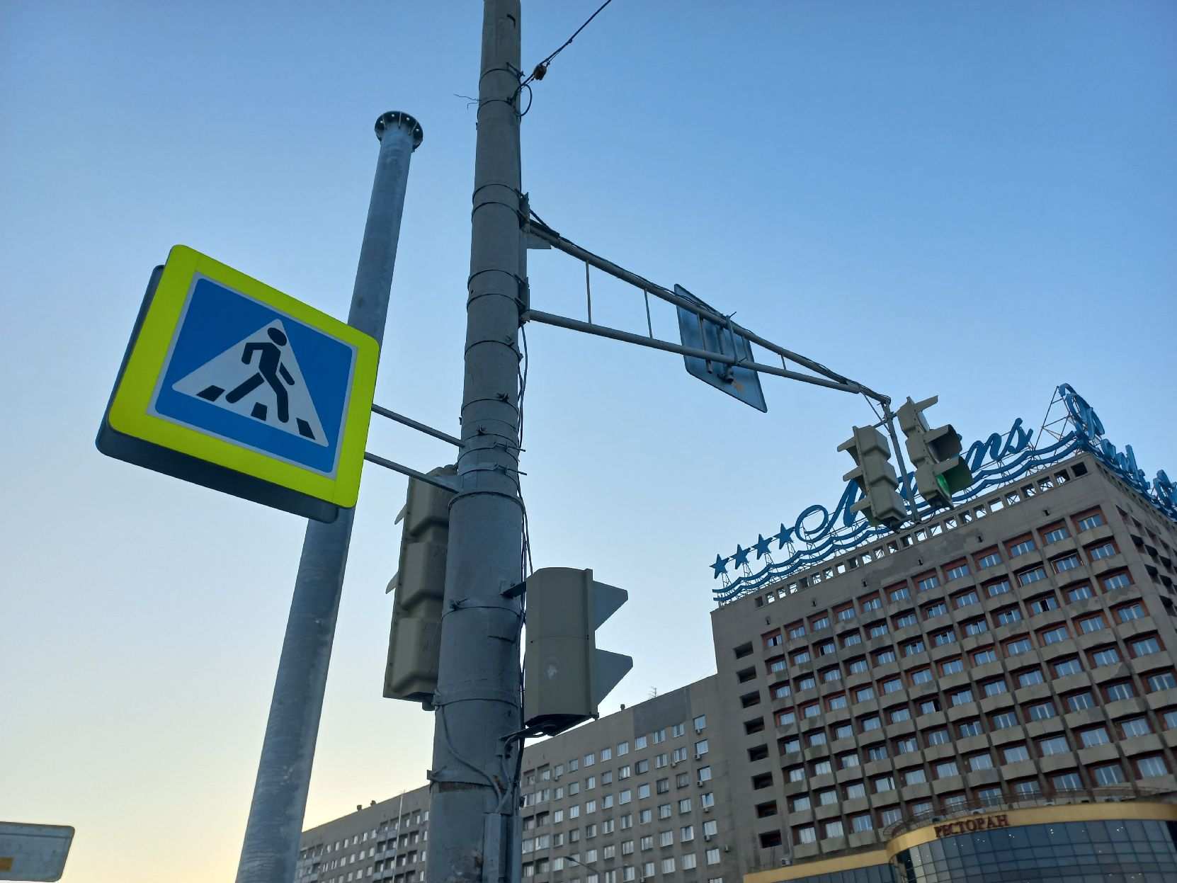 Ещё 35 «умных» светофоров заработают на проблемных участках дорог в Нижнем Новгороде