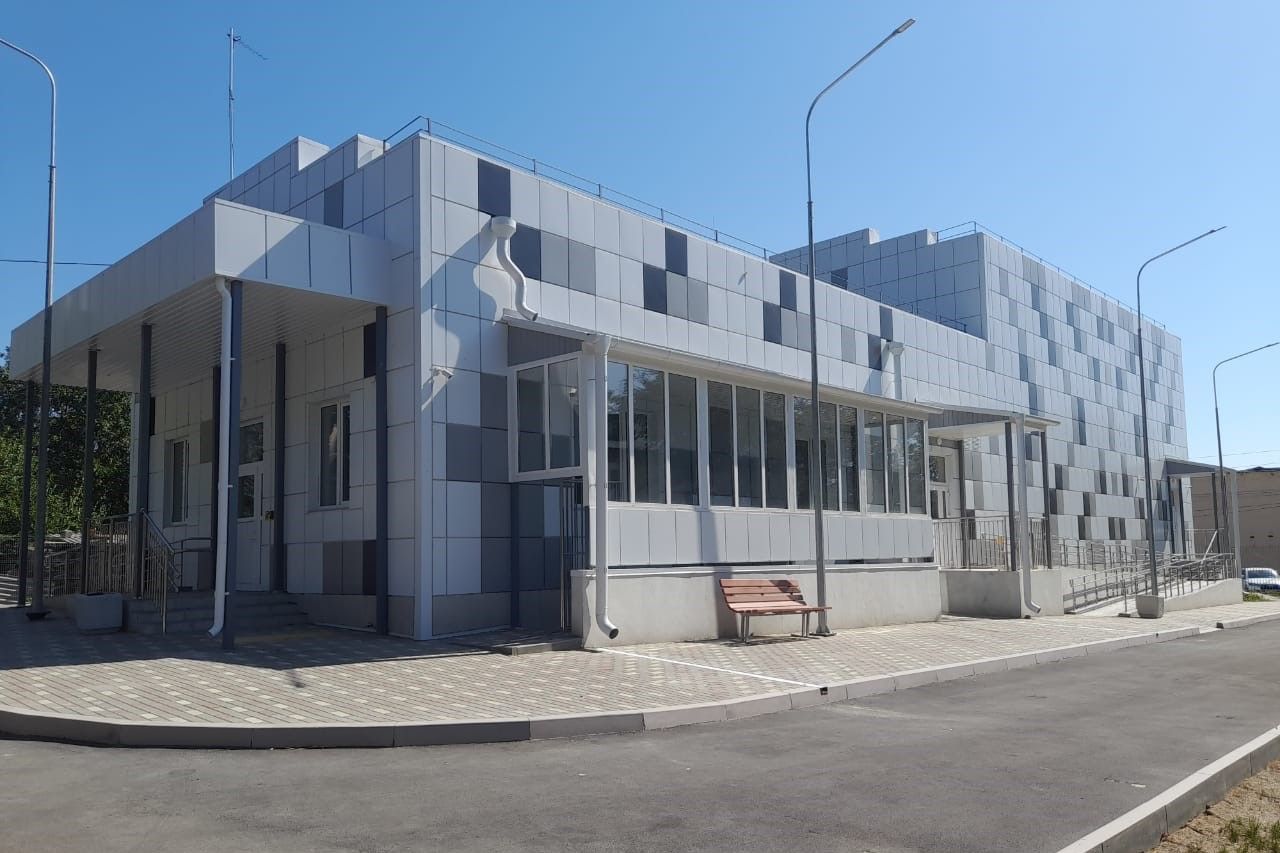 В Аксайском районе ввели в эксплуатацию новый спортивный зал - фото 1