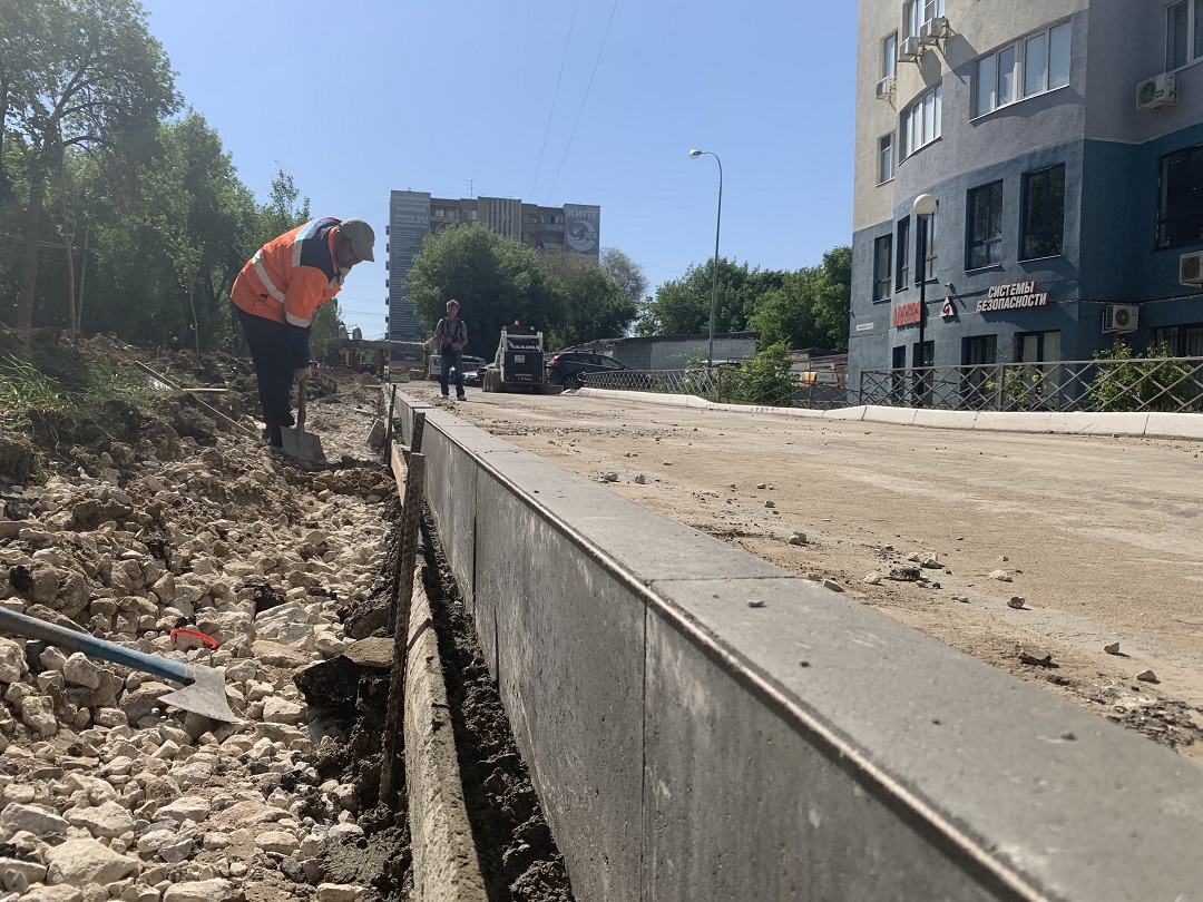 В Самаре на 1/3 выполнен комплексный ремонт улицы Луначарского