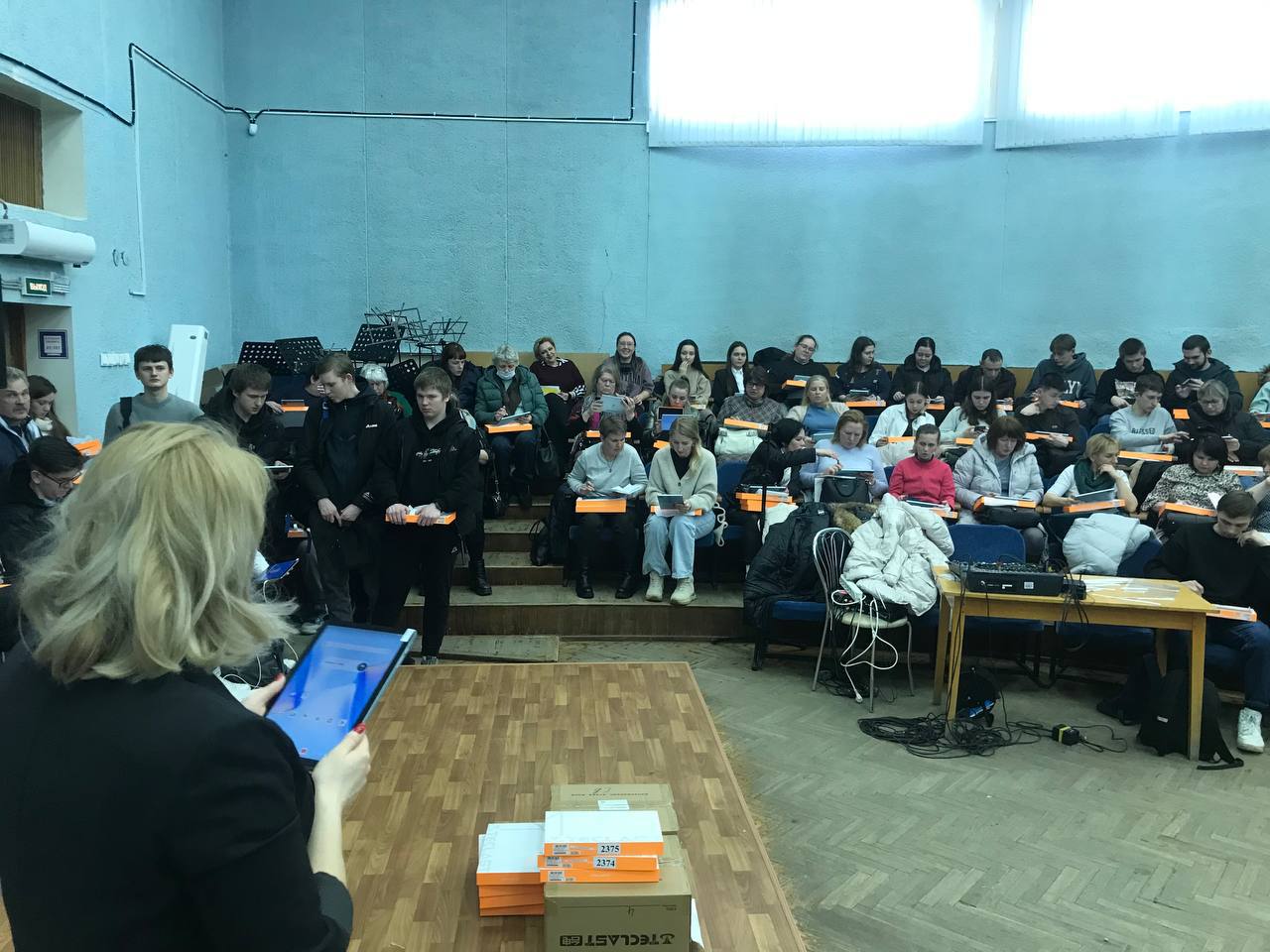 Нижегородские волонтеры прошли тестовые тренировки перед голосованием ФКГС - фото 1