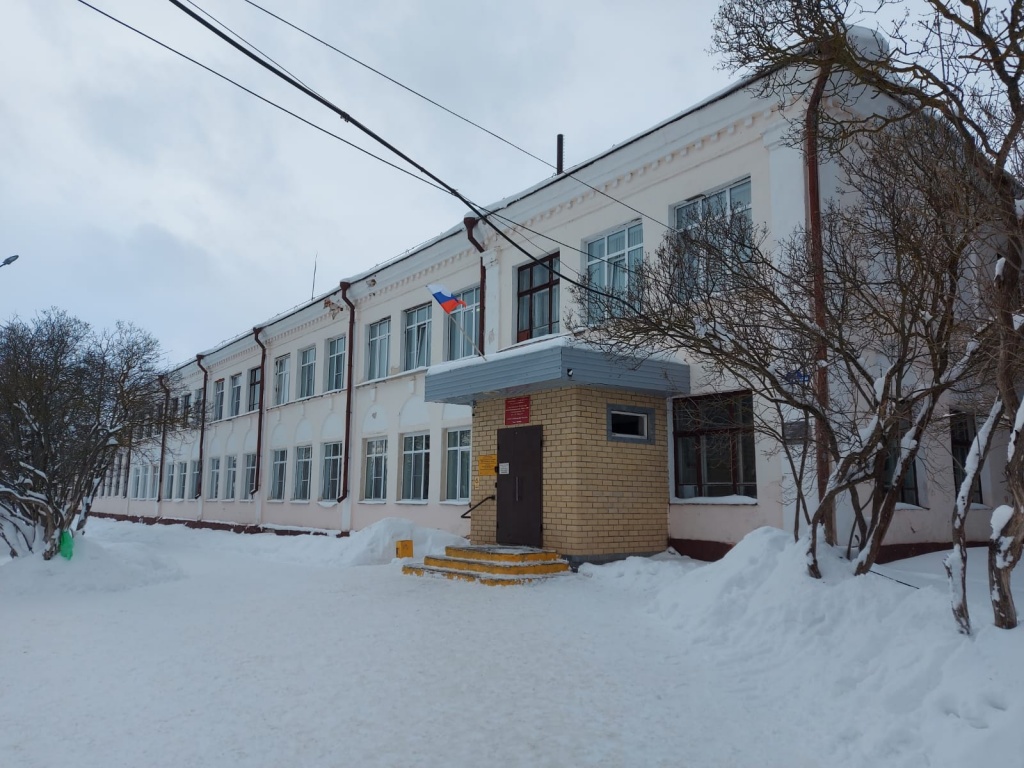 Школу №3 закрыли в Арзамасе из-за аварийного состояния здания - фото 1