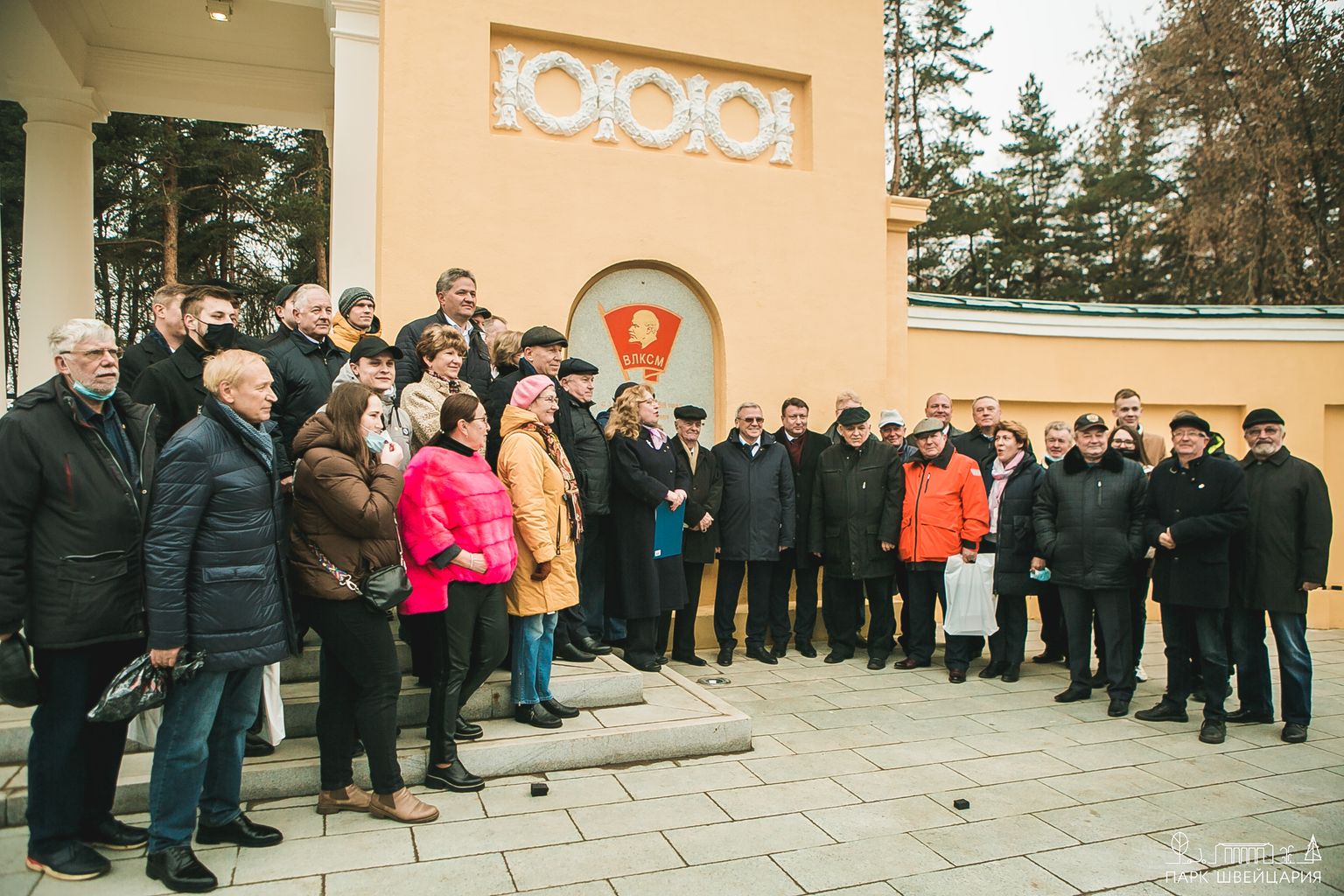 Памятную доску в честь комсомольцев открыли в нижегородской «Швейцарии» - фото 1